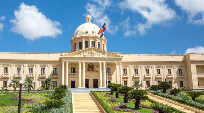 Presidente Luis Abinader anuncia cambios en su gabinete mediante el decreto 461-25