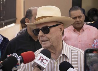 Hipólito Mejía aclara no está detrás de las aspiraciones de su hija Carolina