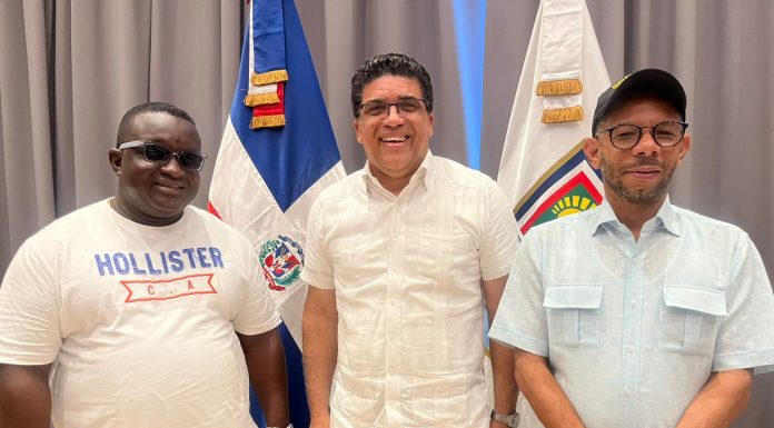 Video| La cumbre del humo blanco: FenaMoto y UNAMODIN acuerdan no fiscalización ni cobro por la alcalde de SDE