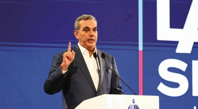 Presidente Abinader revela su gobierno esta preocupado por los «odiosos apagones»