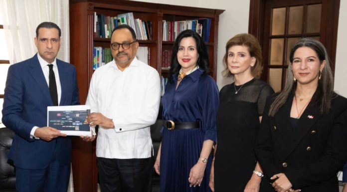 Consultor Jurídico recibe anteproyecto de modificación a la Ley Orgánica de la PN