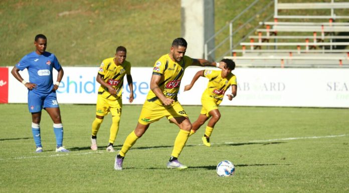 Doblete de Ascona y un gol de Parra sellan victoria del Moca FC ante San Cristóbal