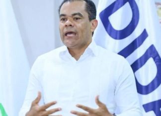 Elías Báez pide modificación urgente formulario de afiliación AFP para facilitar el acceso a fondos