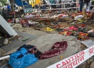 Estampida en un mitin político en la India deja al menos 38 muertos y 150 heridos