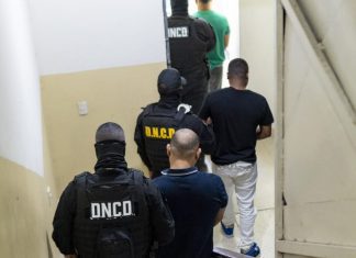 Extraditan a Estados Unidos tres dominicanos por tráfico de drogas y homicidio