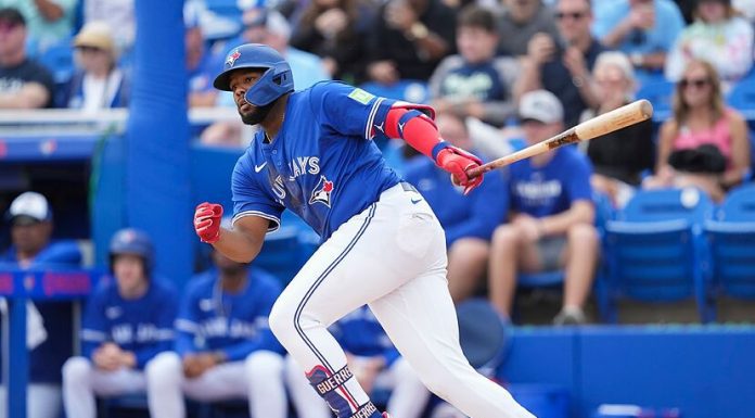 Bassitt y bullpen contienen a Orioles; Guerrero Jr. Dispara tres imparables