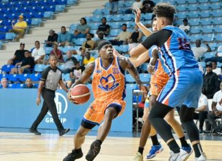 Huellas del Siglo doblega a Los Prados con ofensiva de Egbuta y Miranda en el TBS Distrito 2025