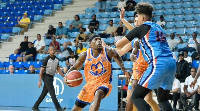 Huellas del Siglo doblega a Los Prados con ofensiva de Egbuta y Miranda en el TBS Distrito 2025