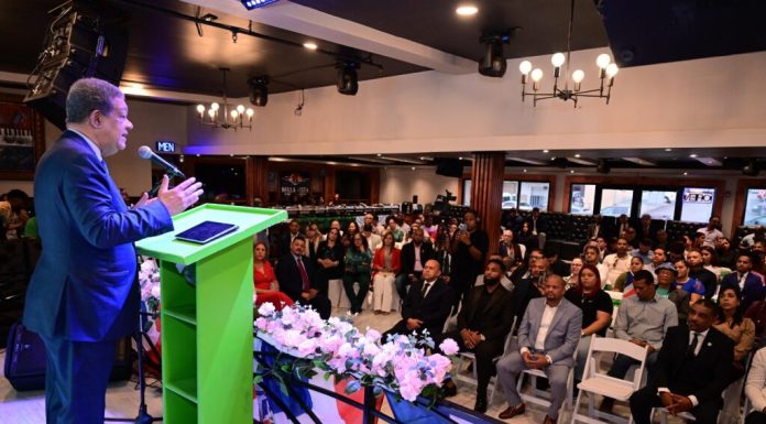 Leonel asegura en Filadelfia que el gobierno del PRM ha fracasado: Prometieron de todo y no han hecho nada