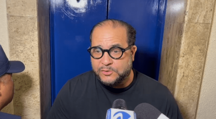 Imponen coerción de RD$1.5 millones a Aquiles Jiménez por caso de difamación