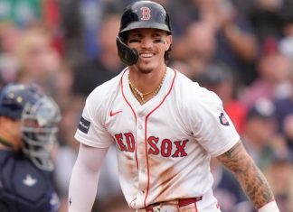 Jonrón dentro del terreno de Durán devuelve a Boston al sendero de la victoria