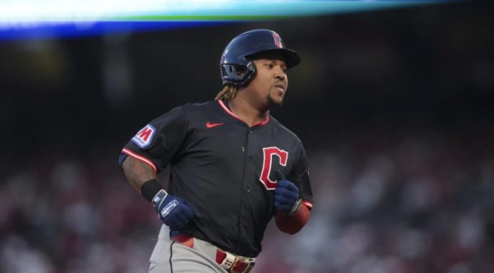 José Ramírez pega jonrón 28; Basallo decide triunfo