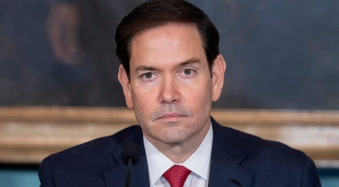 Marco Rubio tilda de “amenaza inminente” barcos con droga de Maduro y respalda despliegue en el Caribe