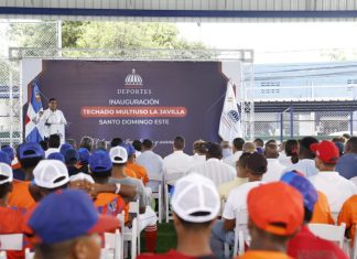 Ministro Kelvin Cruz entrega multiuso La Javilla en Villa Duarte, SDE