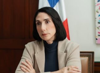 Primera Dama Raquel Arbaje exhorta denunciar el abuso y maltrato infantil