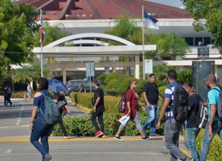 La UASD tambien suspende sus labores docentes y administrativas
