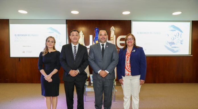 Ponen en circulación libro El Defensor del Pueblo en un Estado social y democrático de derecho