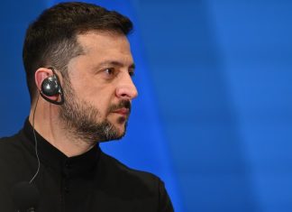 Zelensky rechaza propuesta de Putin de reunirse en Rusia y lo acusa de estar “jugando con Estados Unidos”