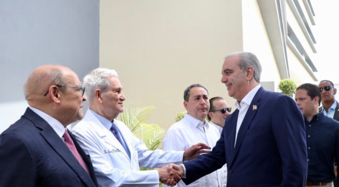 Presidente Abinader inaugura Hospital Clínico-Quirúrgico de alta tecnología con seis niveles, 14 quirófanos y 232 nuevas camas en la Ciudad Sanitaria