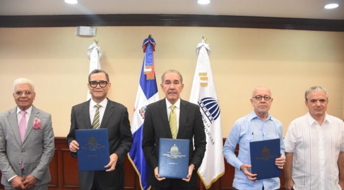 Gobierno y sector privado buscan fortalecer turismo y crear empleos dignos en el Este mediante acuerdo