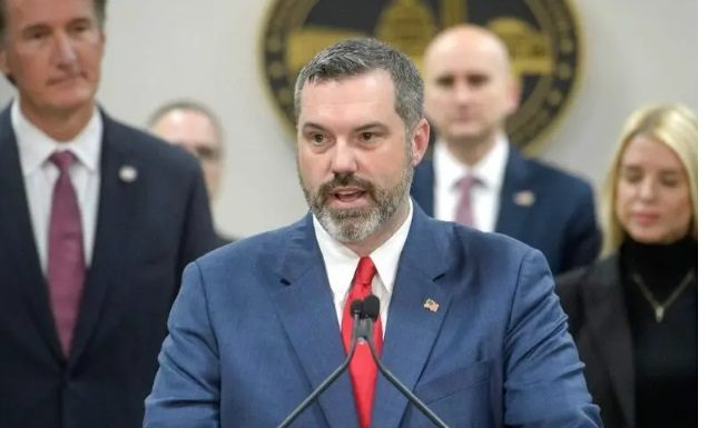 Renuncia fiscal federal de EE. UU. bajo presión de Trump, reportan medios