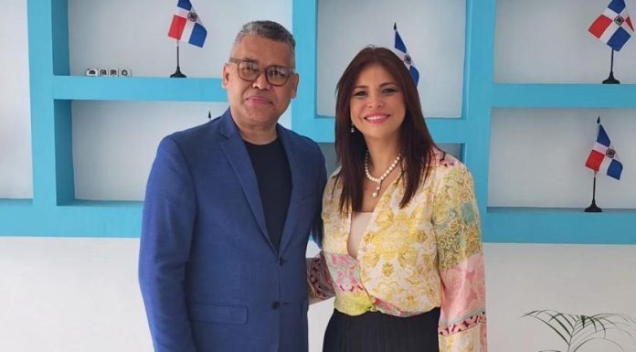 Nikauly de la Mota, excandidata vicepresidencial de Generación de Servidores, renuncia de esa entidad