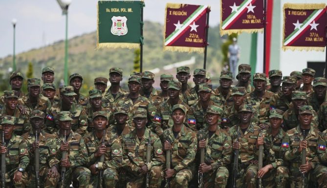 Al menos 143 soldados haitianos completan entrenamiento militar en México y volverán a su país a enfrentar las pandillas