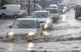 Indomet pronostica para este lunes copiosos aguaceros acompañados de tormentas eléctricas y ráfagas de viento en varias provincias del sur
