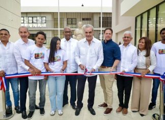 Presidente Abinader inaugura Centro Universitario Regional UASD-Cotuí con 29 aulas; ya suman cuatro los entregados a través del MIVED