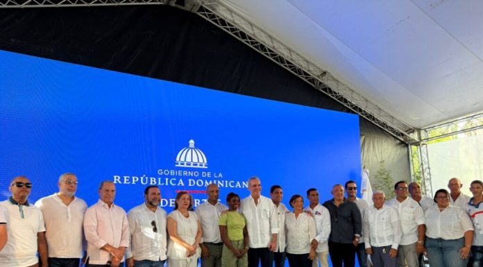 Presidente Abinader dispone RD$2,000 millones para construcción de 25 polideportivos a nivel nacional