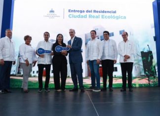 Presidente Abinader entrega 488 apartamentos en Santo Domingo Este