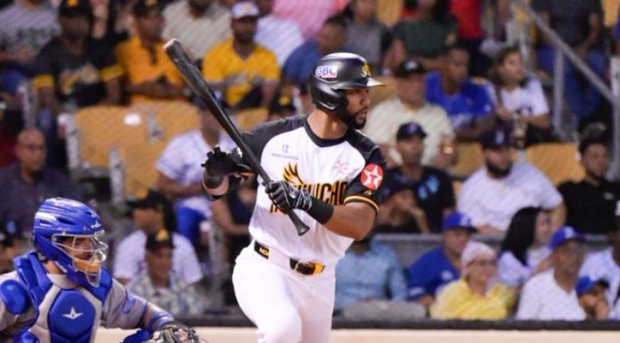 Águilas blanquean 4-0 al Licey en su primer enfrentamiento de la temporada