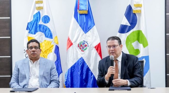 Contrataciones Públicas informa proveedores del Estado deberán presentar certificación de Aduanas para poder licitar