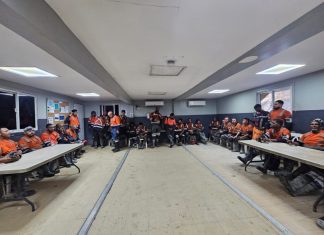 CORMIDOM informa son ochenta los trabajadores atrapados tras derrumbe