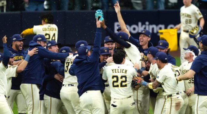 Cerveceros avanzan a la Serie de Campeonato tras vencer a los Cachorros