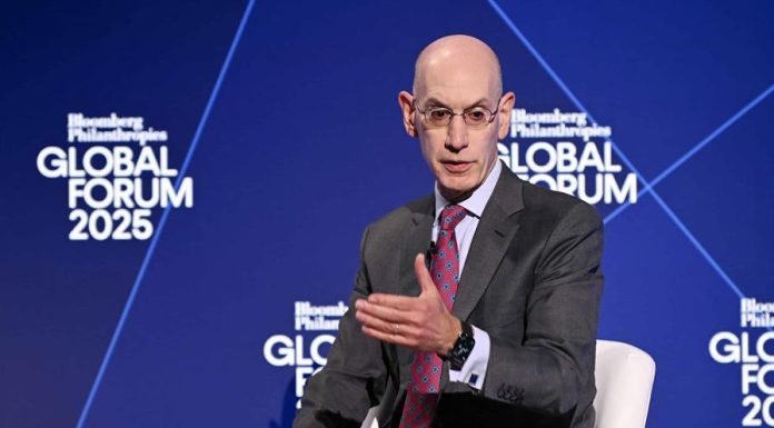 Comisionado de la NBA dice estar «profundamente perturbado» por escándalo de apuestas