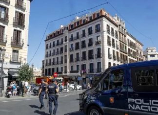 Cuatro personas desaparecen al derrumbarse un edificio en obras en Madrid