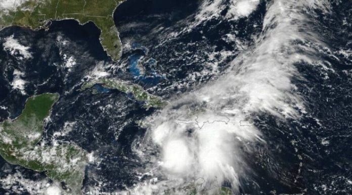 Cuba declara en «fase informativa» a su mitad oriental por la amenaza de Melissa