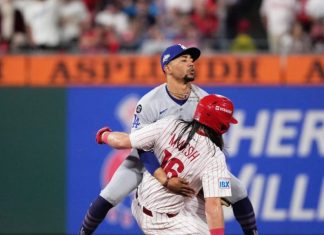 Dodgers prevalecen en Filadelfia y viajan a Los Ángeles arriba 2-0