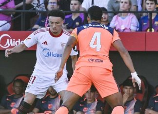 El Barcelona se desmorona en Sevilla y el Real Madrid es el nuevo líder