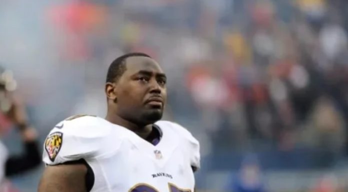 Fallece Arthur Jones, ex liniero defensivo de los Ravens, a los 39 años