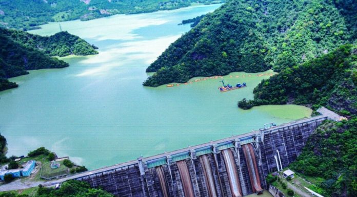 Administrador de EGEHID aclara no hay riesgo de desbordamiento de las presas a causa del paso de Melissa