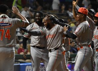 Grand Slam de Bryan De La Cruz impulsa victoria de los Toros ante el Licey