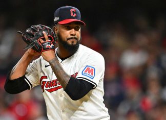 Guardianes de Cleveland niegan permiso a Emmanuel Clase para lanzar en Venezuela
