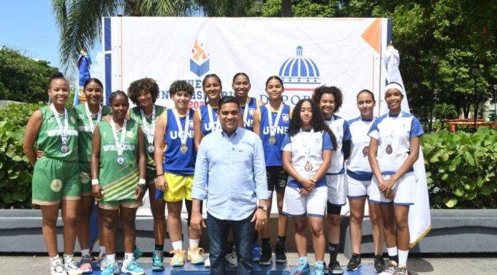 UCNE e ISFODOSU campeones de voleibol playero en los Juegos Universitarios