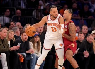 La nueva era de Mike Brown arranca con victoria