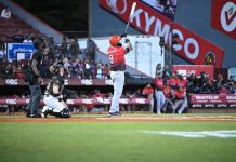 Leones del Escogido aplastan a los Gigantes del Cibao en San Francisco