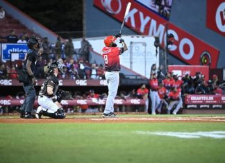 Leones del Escogido aplastan a los Gigantes del Cibao en San Francisco