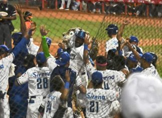 El Licey se impone otra vez ante los Leones con marcador de 8-2