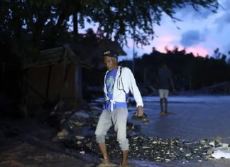 El huracán Melissa deja a su paso por el Caribe al menos 32 muertos y un rastro de destrucción; en Haití provoca la muerte de 23 personas